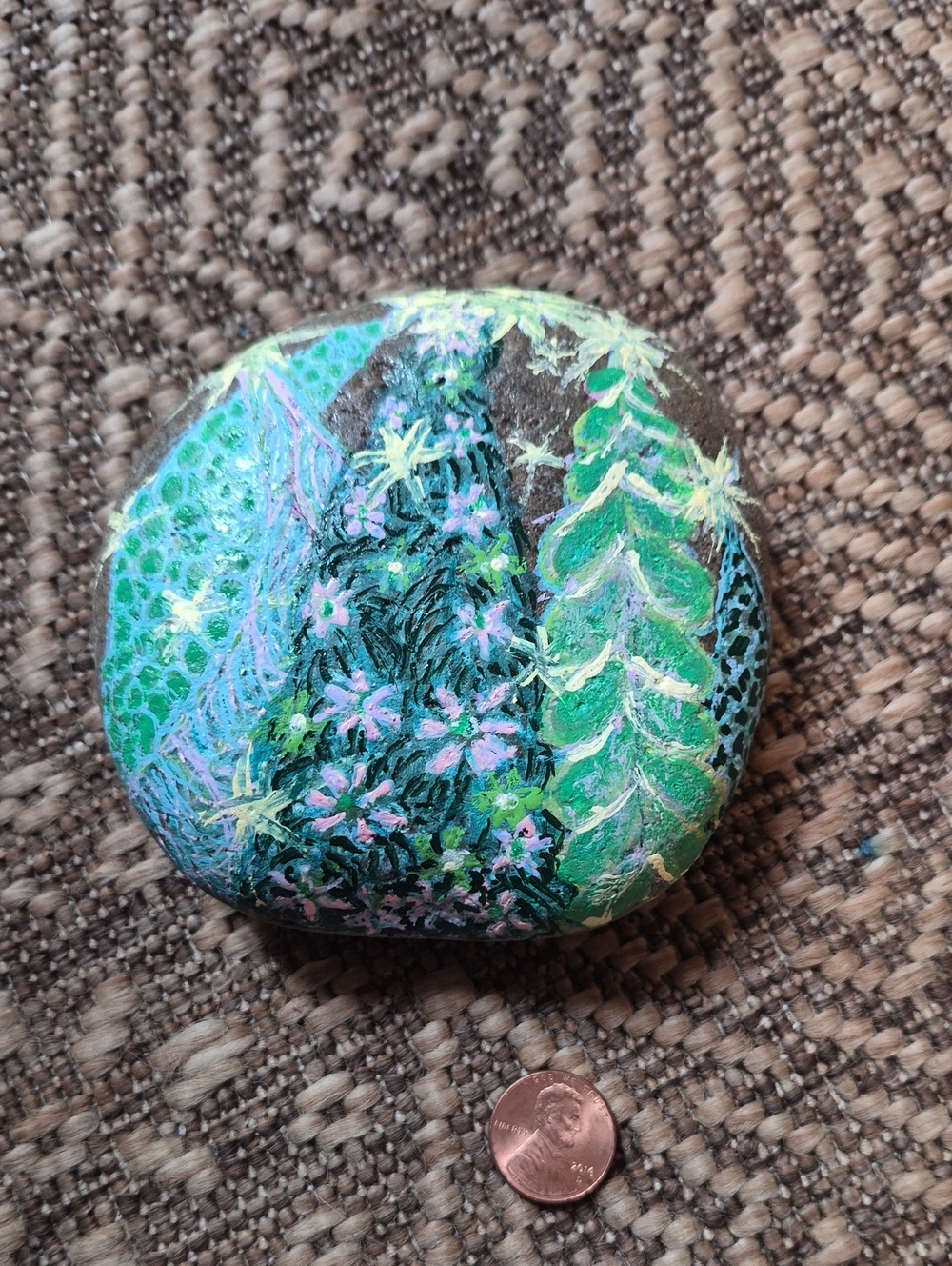Hand Painted X-Mas Rock